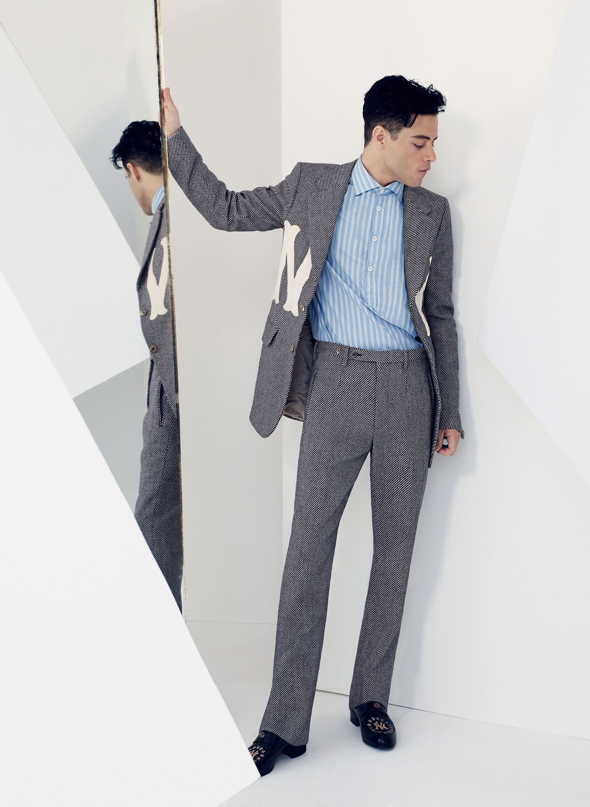 Костюм, рубашка, лоферы — все Gucci Костюм, рубашка, лоферы — все Gucci